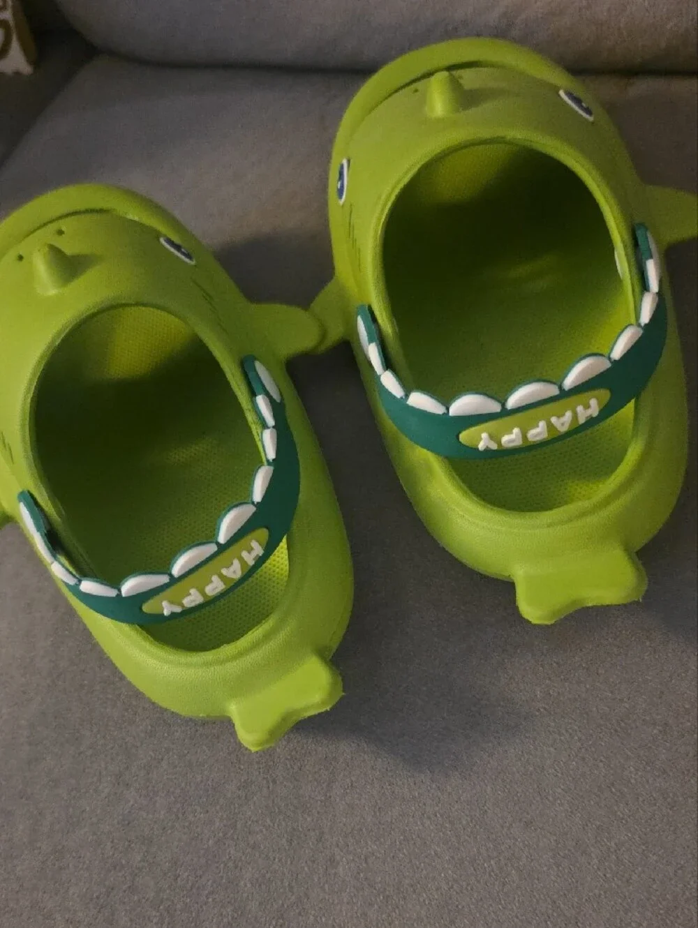 💚5/$20💚Kids Green Crocodile Slip-On Clog Shoes